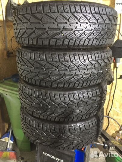 Tigar SUV Winter 225/60 R18 104H