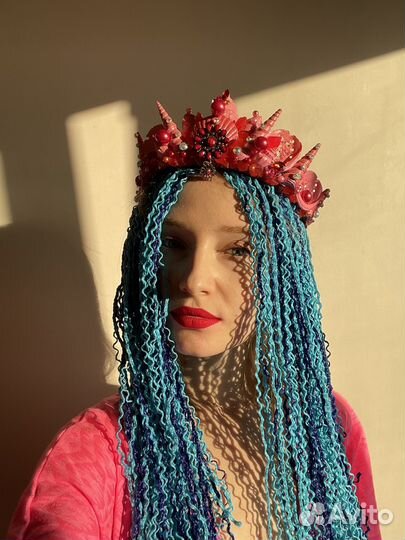 Корона из ракушек ручная работа
