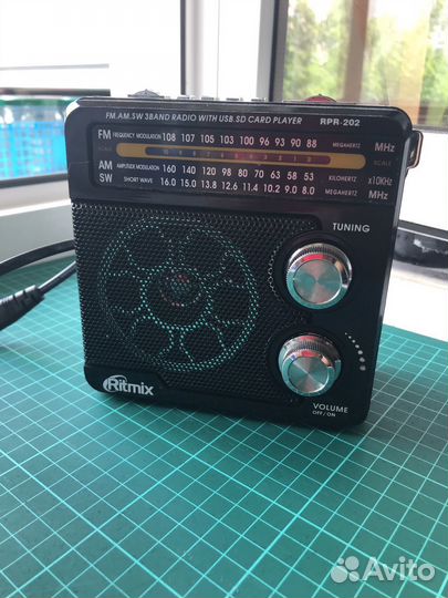 Радиоприёмник Ritmix RPR-202 б/у