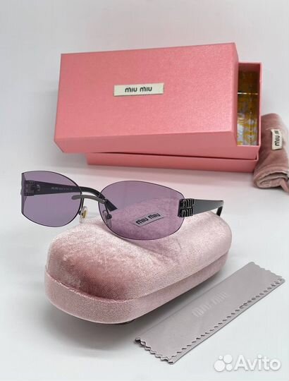 Солнцезащитные очки miu miu