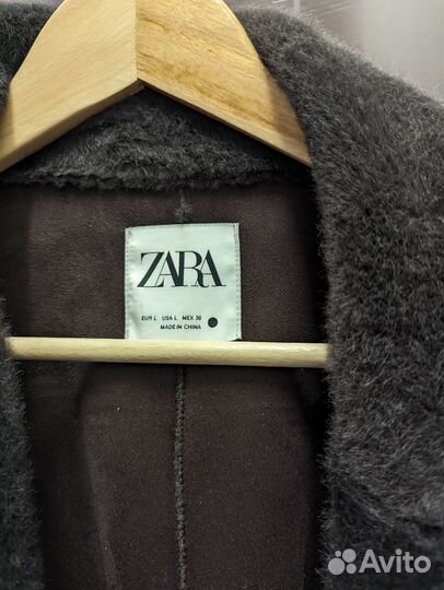 Пальто женское Zara размер L