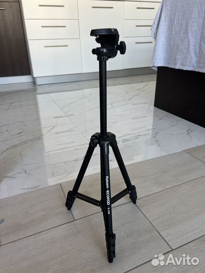 Штатив для фотоаппарата