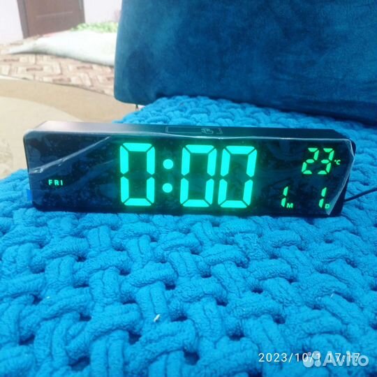 Настольные часы