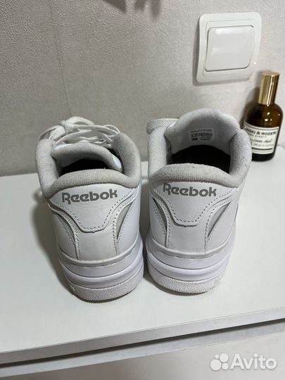 Кроссовки reebok classic белые