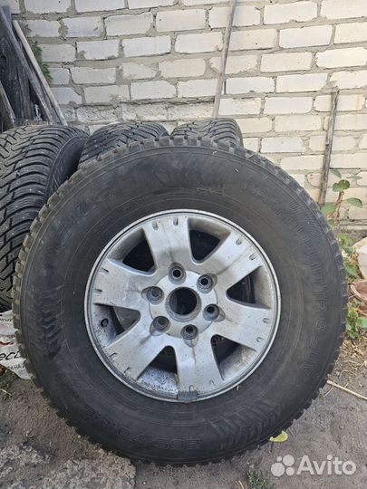 Nokian Tyres Hakkapeliitta 8 SUV 265/70 R16