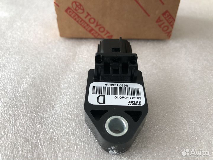 Датчик удара toyota Corolla Verso AUR10 898310W010
