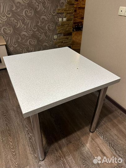 Кухонный стол бу