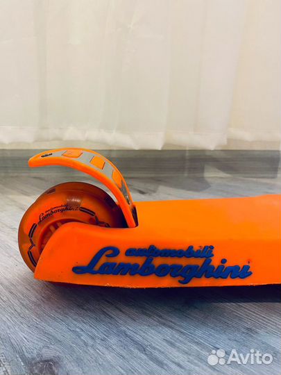 Самокат lamborghini