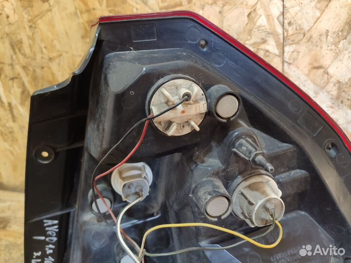 Фонарь правый Chevrolet Aveo T250