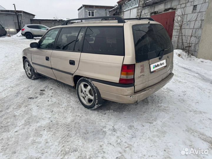 Opel Astra 1.6 МТ, 1997, 100 000 км
