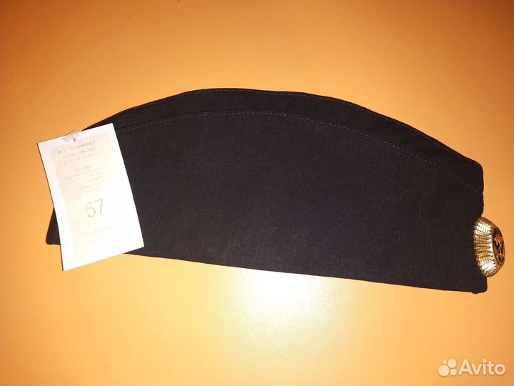 Пилотка тип Б, с золотой кокардой в виде якоря