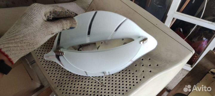 Продам люстры