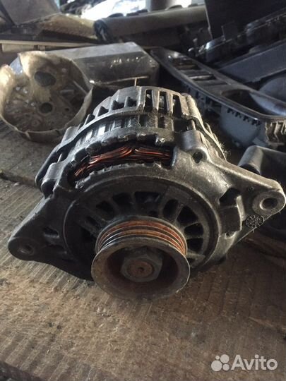 Генератор Mazda Demio B3 (LR170-759)