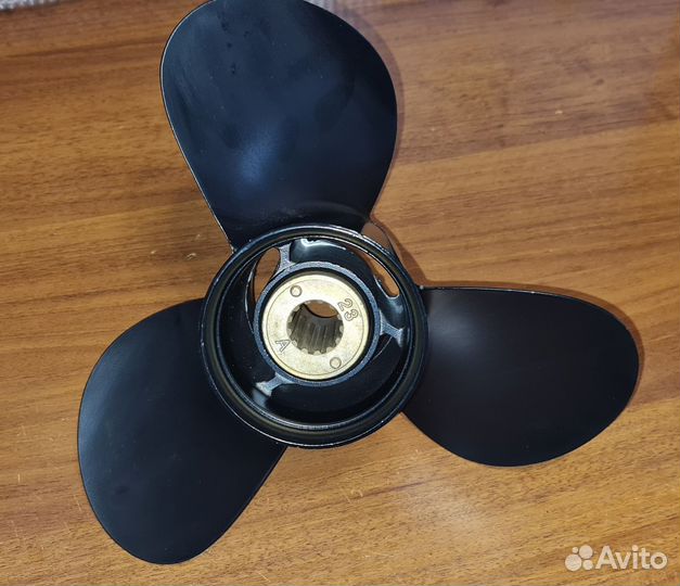 Винт Mercury 25-70 (3x10x17)