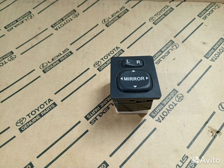Блок управления зеркалами Toyota Corolla 150