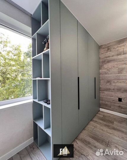 Шкаф вместительный