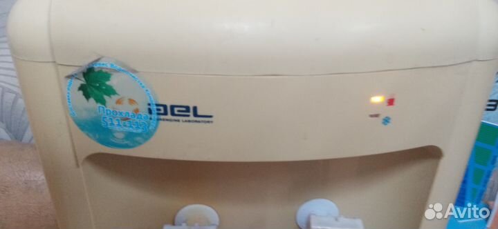 Кулер для воды настольный AEL горячая и холодноват