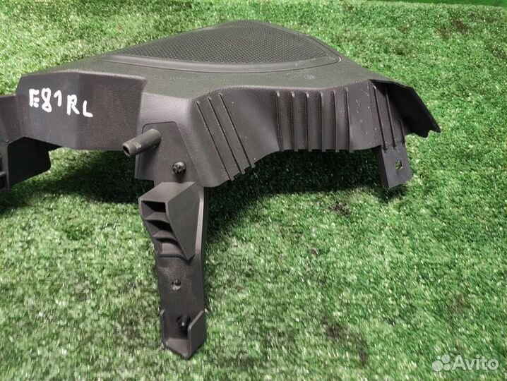 Держатель полки багажника правый Chevrolet Spark