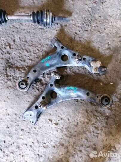 Рычаг передний Toyota Carina Corona 210