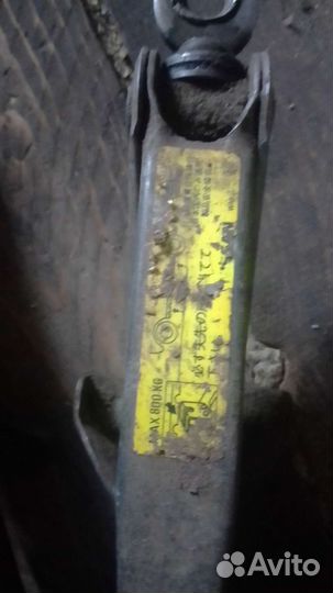 Домкрат toyota,nissan