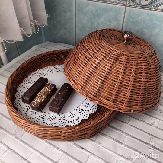 Хлебница плетеная