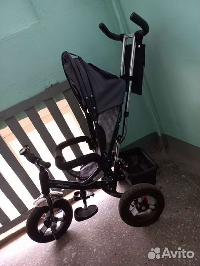 Трехколесный велосипед