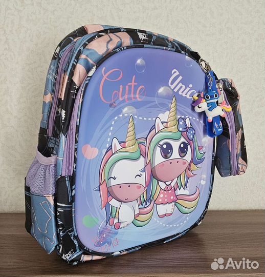 Рюкзак детский для девочки с брелком