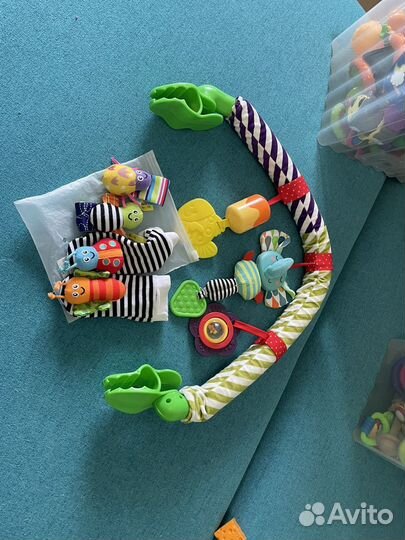 Игрушки для новорожденных