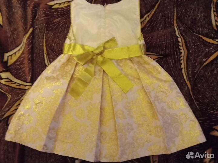 Платье праздничное