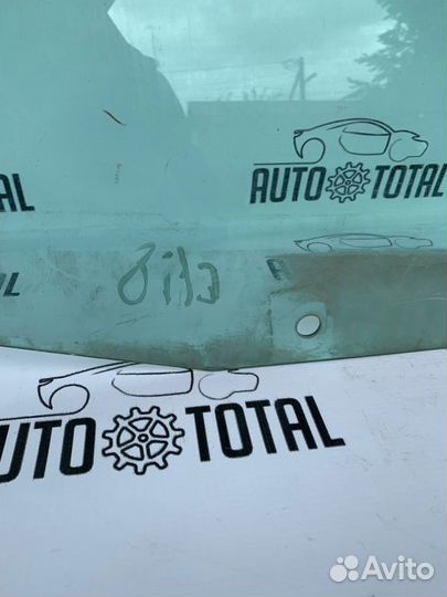 Стекло двери переднее правое Renault Clio хэтбек