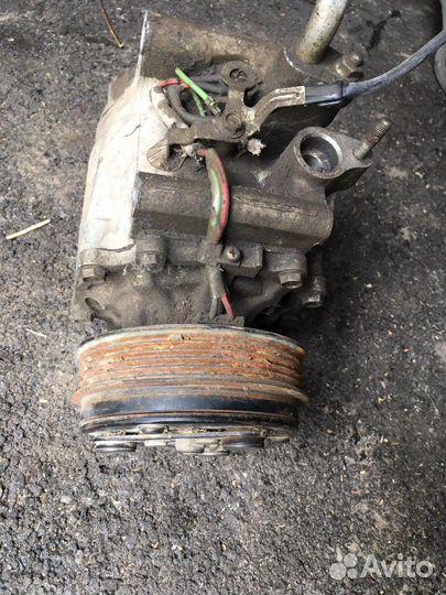 Компрессор кондиционера Honda Civic trsa09