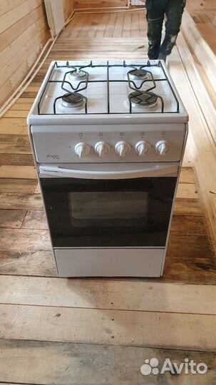 Газовая плита с газовой духовкой новая