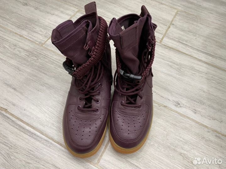 Nike SF Air Force 1 Burgundy, US 8.5, оригинал
