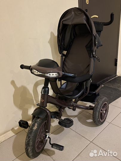 Трехколесный велосипед с родительской ручкой