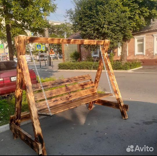 Качели из натурально дерева