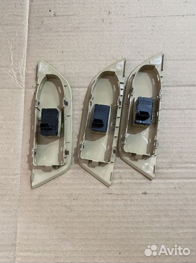 Кнопка стеклоподъемника BMW X1 E84