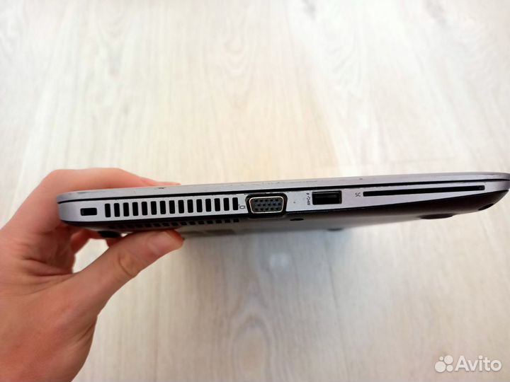 Лёгкий ноутбук HP Elitebook 820 G3