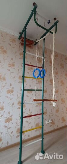 Детская спортивная стенка