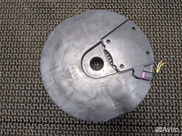 Сабвуфер Volkswagen Golf 7, 2017