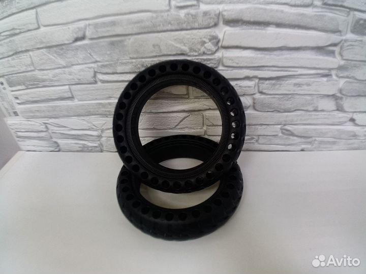Покрышка литая