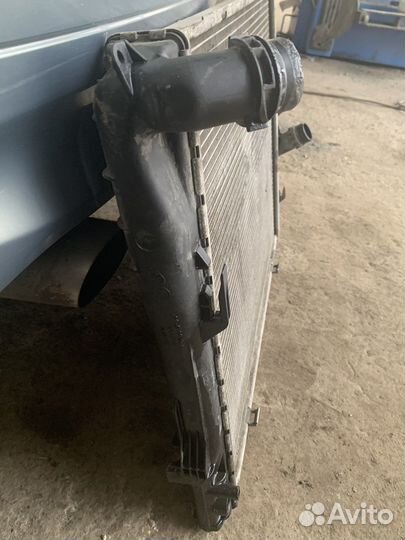 Радиатор на BMW е90