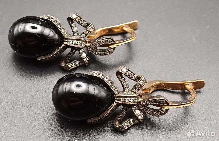 Золотые серьги, комбинированные с серебром