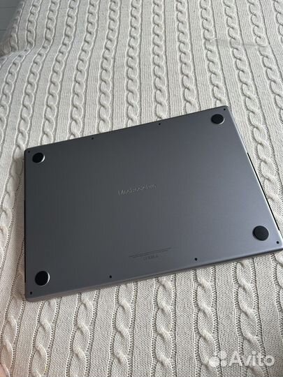 Macbook pro 16 m1 16gb 1tb