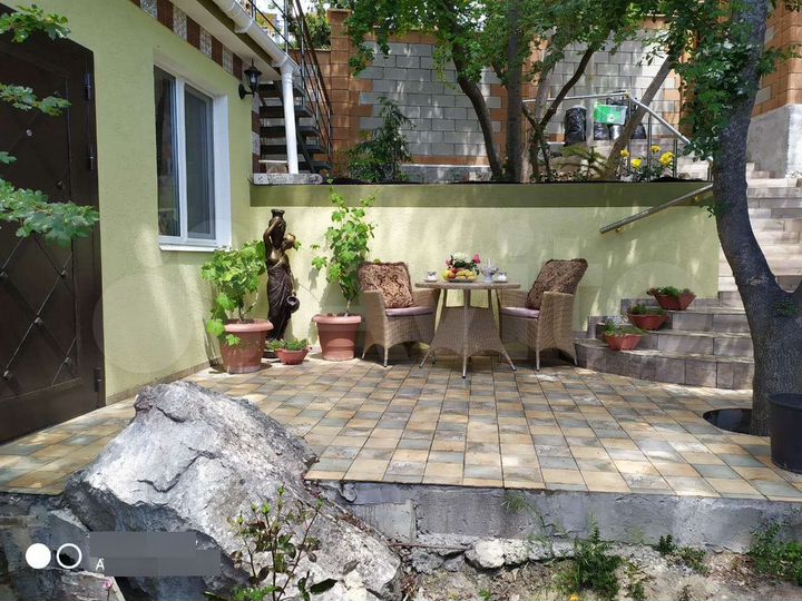 3-к. квартира, 58 м², 3/3 эт.