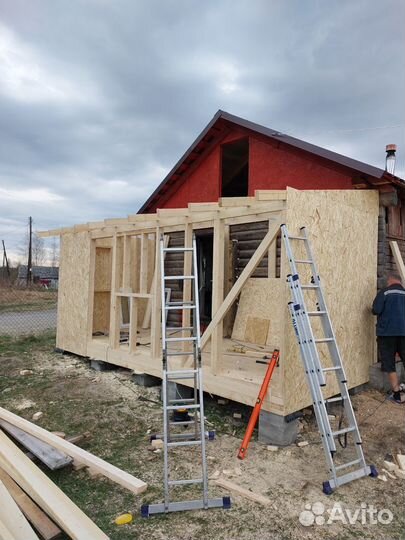 Бригада строителей