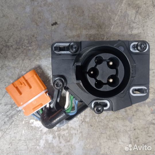 Chevrolet Volt порт зарядки