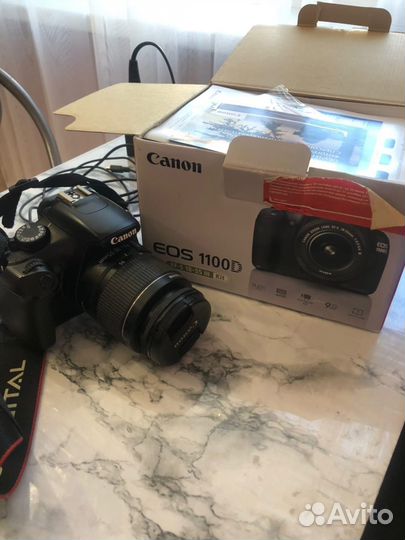 Зеркальный фотоаппарат canon 1100d