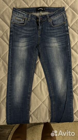 Джинсы