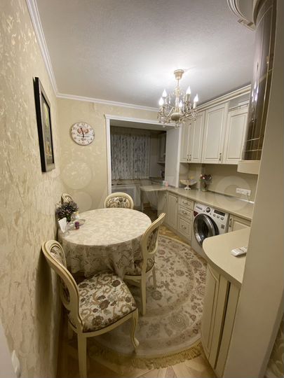 2-к. квартира, 53 м², 3/5 эт.