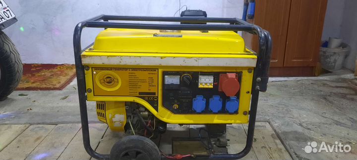 Бензогенератор